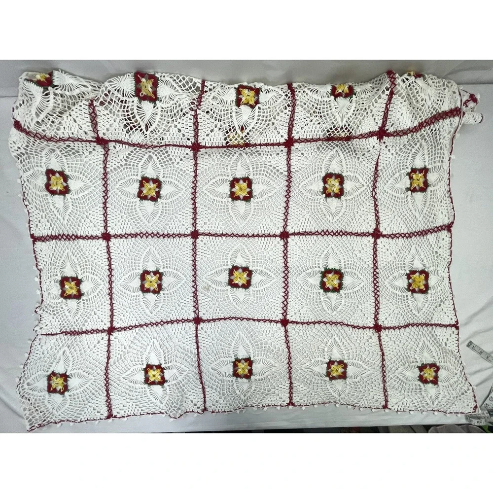 Vintage Crocheted Table Cover Squares White‎ Red 50x70 (Christmas) Gold